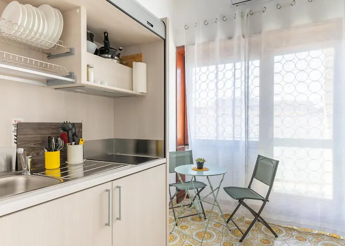 Acomodação com café da manhã  Balduina 4*